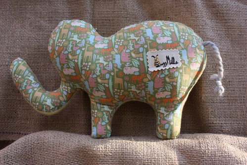 yellow elephant 3 | Buzzmills | Flickr