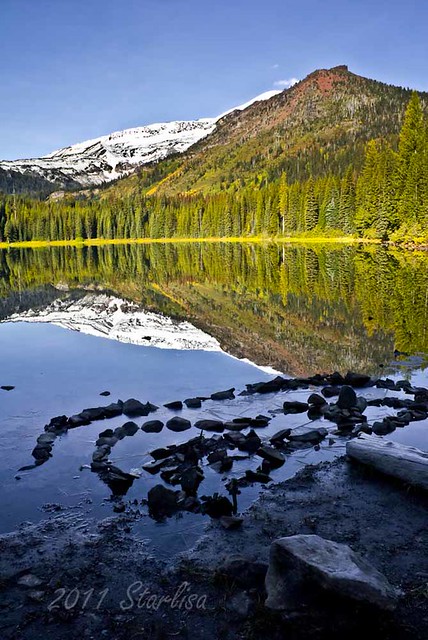 Bench Lake sleeps for winter