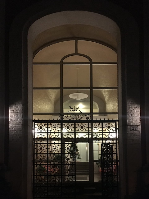 Portal -|- Architecture in night