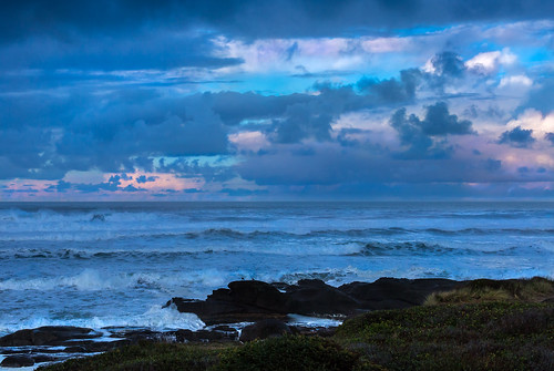 ocean clouds oregon nature water rocks scenery seascape yachats coast sunrise waves oregoncoast thechallengegame