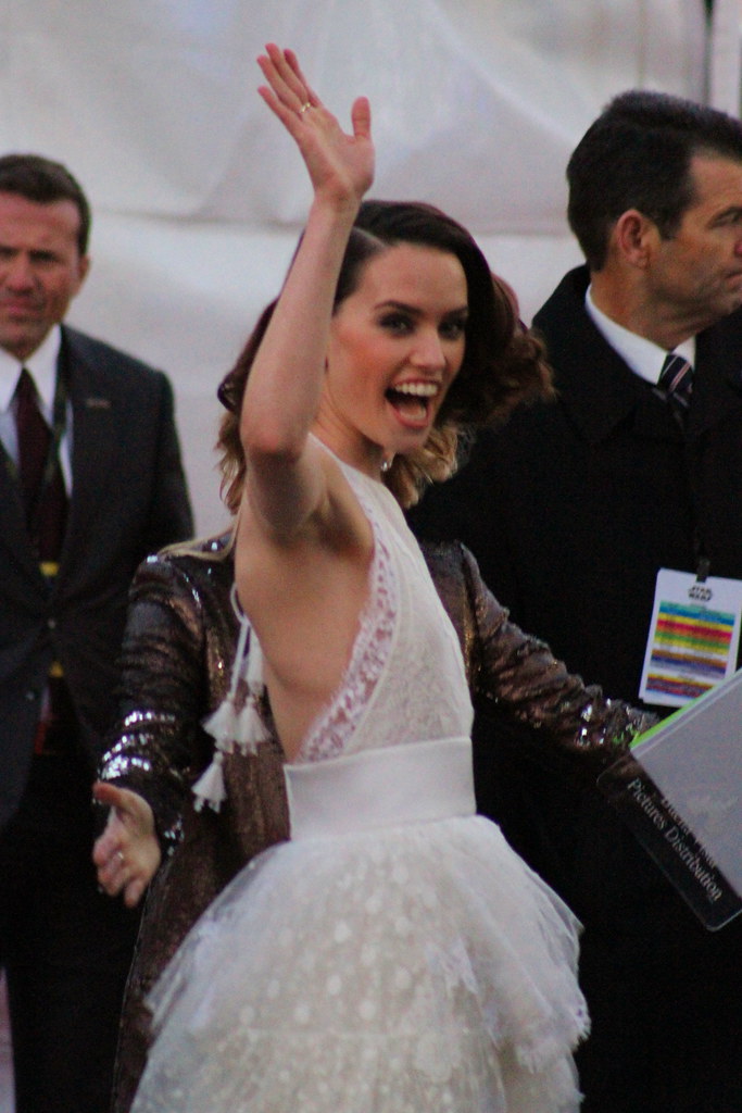 Daisy ridley wedding | Beachweddingtips.com