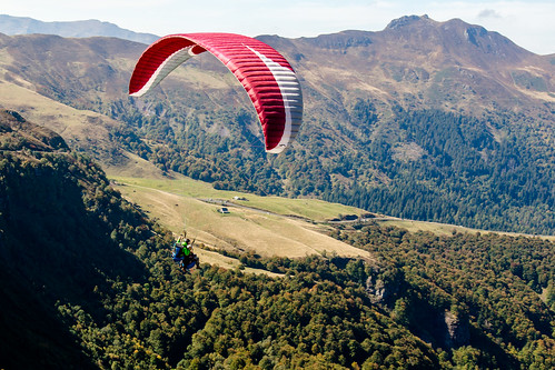 camera france photographer view altitude m paragliding auvergne lefalgoux puymary cantal 24105l parapante canon6d leclaux