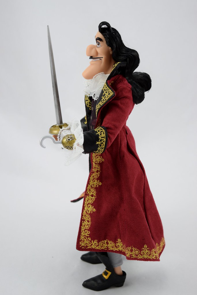 Peter Pan and Captain Hook Doll Set - 2015 DFDC - Disney S…