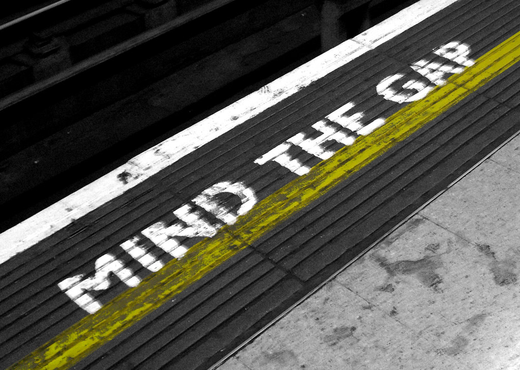 mind the gap | featured in: www.dzoom.org.es/noticia-8211.ht… | Flickr