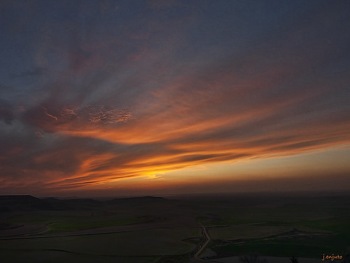 Spring Sunset by Javier Enjuto García, .