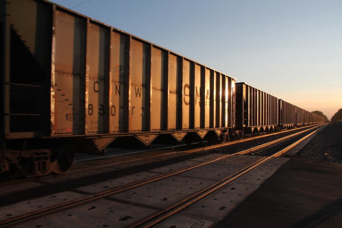 sunset up illinois trains coal hopper agnew cnw