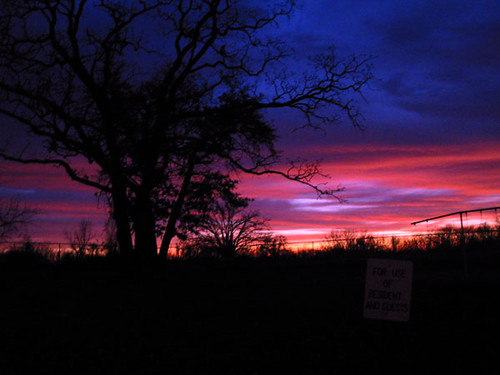 pink blue sunset sky clouds three sundown dusk silhouettes mo missouri kansas toto backlighting warrensburg 64093