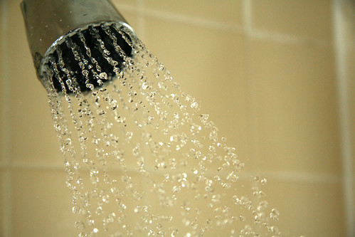 How to clean your showerhead
