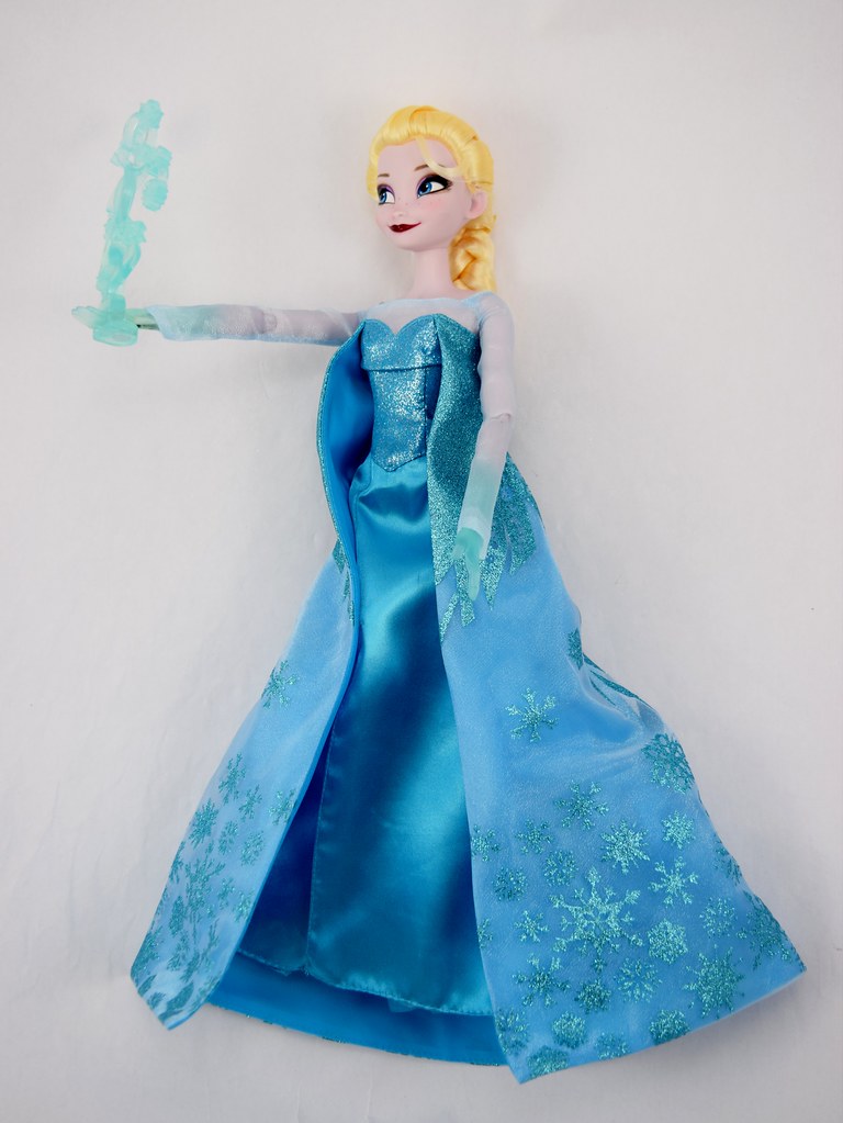 Details about   Disney 16" Frozen First Release Elsa Singing Doll NEW! 