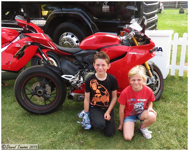 Connor & Deearnie at Cadwell Park