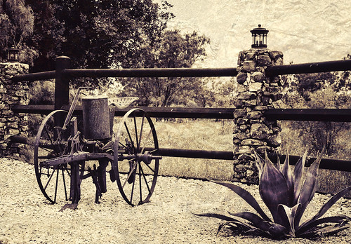 ranch plant tractor texture vintage fence us spring texas unitedstates antique tx agave hillcountry llano countryroads t4l