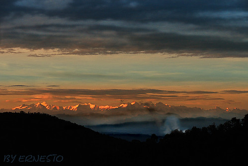 sony himmel wolken berge alpen ernesto morgenstimmung akw aschi gösgen barmelweid kompaktkamera dampffahne morgenglühen