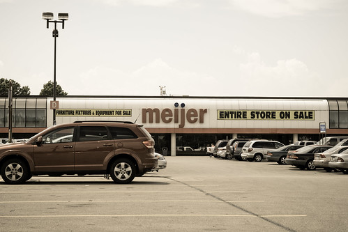america us usa retail stores ohio oh former meijer hypermarket supercenter bigbox liquidation