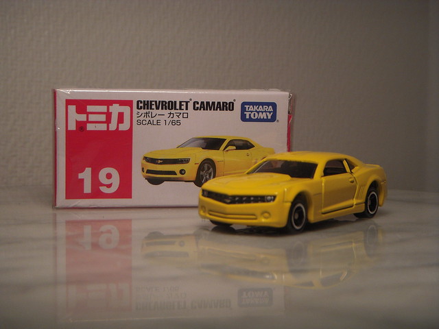 Chevrolet Camaro SS 1:65 Diecast by Tomica
