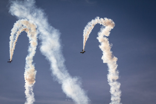 flight action | by bernd obervossbeck