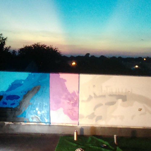 Sunset matches the paint     #scotch #scotch_willington #stencil #stencilart #stencilism #streetart #muralart #SanAntonio #Texas #graffiti #sunset by Scotch! ©, square squareformat iphoneography instagramapp uploaded:by=instagram