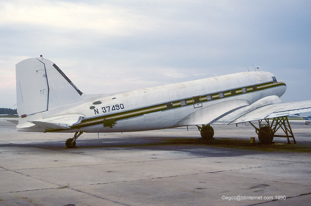 N3749Q - 1946 build Douglas DC-3C Dakota, frame scrapped at San Andres, Colombia in 2001