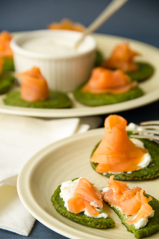 Spinach Blinis with Smoked Salmon – Μπλίνις με Σπανάκι και Καπνιστό Σολομό