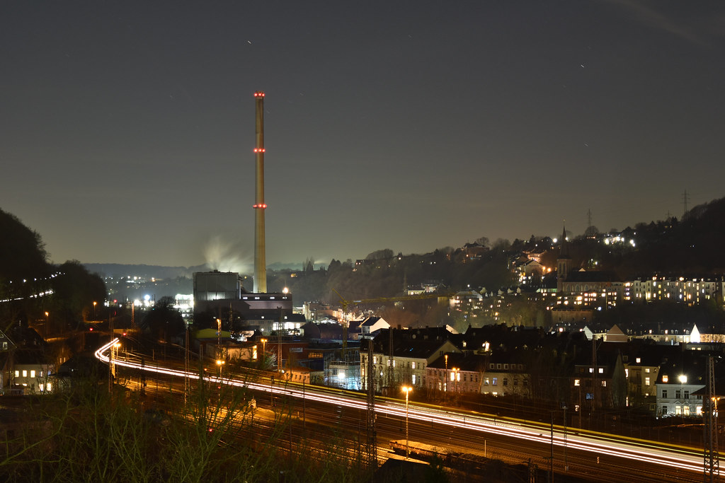 20151209-Nacht_In_Wuppertal-DSC_0317.jpg | Elberfeld West, v… | Flickr