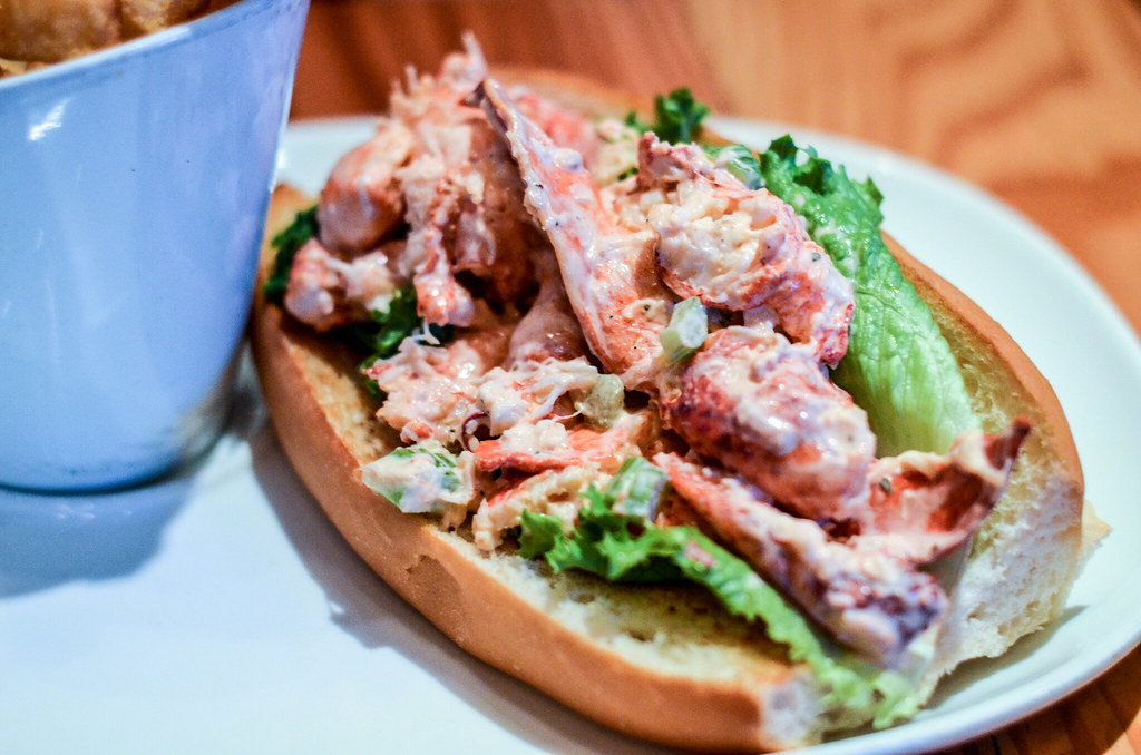 Crew's Cup Lobster Roll