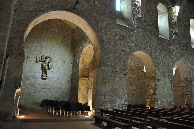 Codalet. St. Miquel de Cuixà Abbey. Church. Horseshoe arches. 10th C.