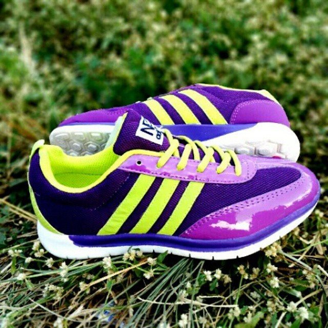 ADIDAS NEO RUNNING Ready stock Size 37-40 IDR 280.000 LINE… | Flickr