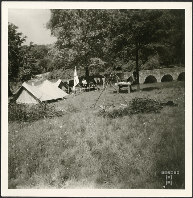 Feuerstelle im Camp 1966