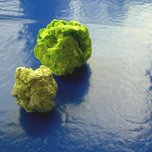 Green paper balls | by vertblu