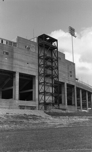 Baylor (Floyd Casey) Stadium, Skybox Complex renovation, 1990 (1)