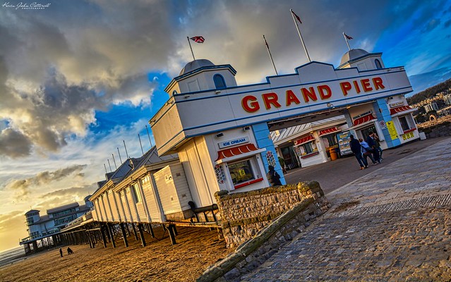Grand Pier