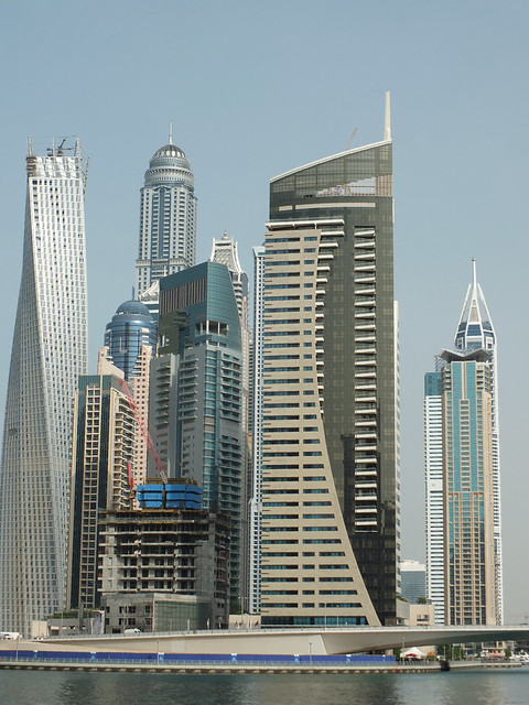 Marina Dubai with Cayan Tower, Dubai (دبي)