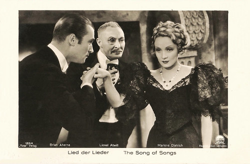 Marlene Dietrich, Brian Aherne and Lionel Atwill in The Song of Songs (1933)