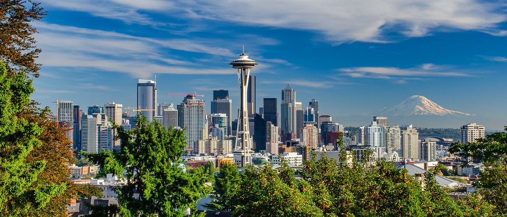 Seattle Skyline | Visiting Seattle today had to get the famo… | Flickr