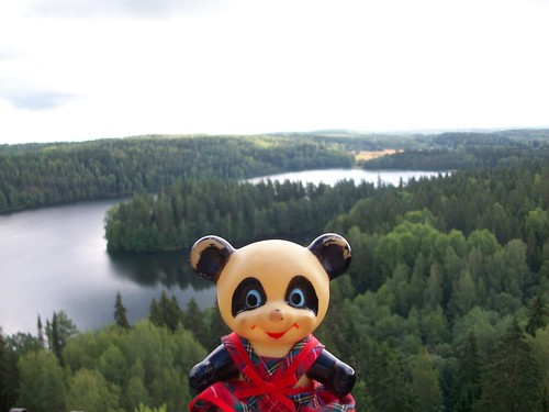 lake suomi finland toy lago panda finlandia aulanko travelingtoys hameenlinna pandina
