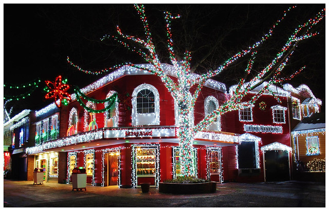 Kennywood Park Arcade Christmas Lights @ West Mifflin - Pittsburgh, PA
