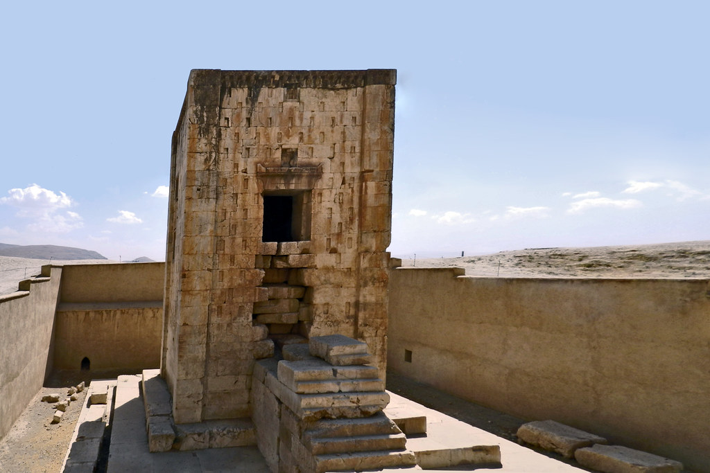 Sitio arqueológico Naqsh-e Rostam Cubo de Zoroastro Ka’ba-i-Zartosht Irán 01