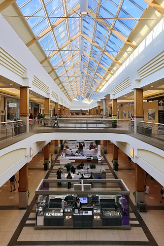 Polo Park Shopping Centre, Portage Ave, Winnipeg (502287) | Flickr