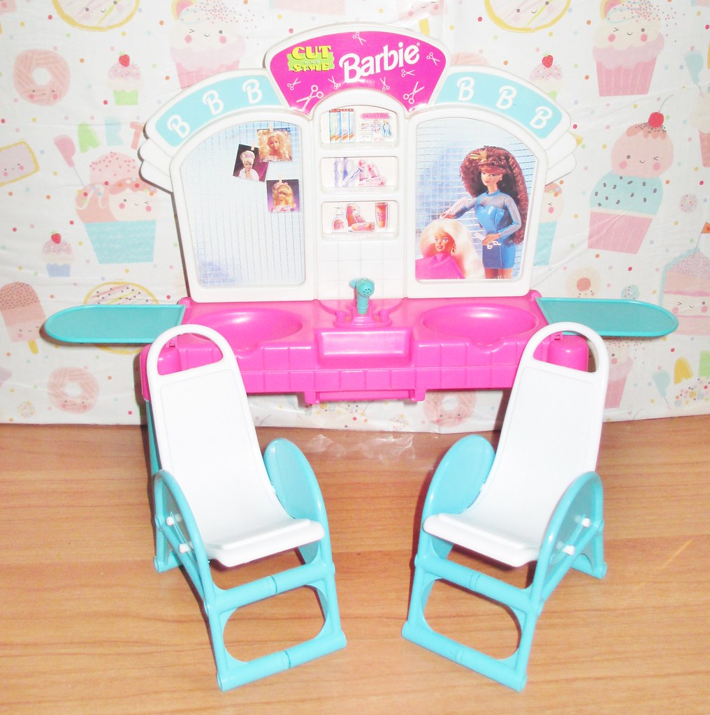 1995 Barbie Cut and Style Super Salon | Box Date: 1995 Condi… | Flickr