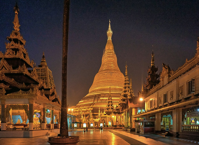 006_Burma_2014_Shwedagon_ji