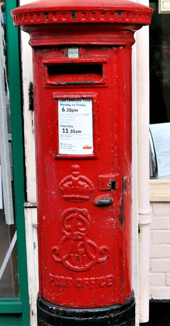 Teddington postbox