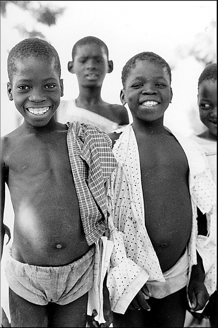 Gabon. 1975. Enfants