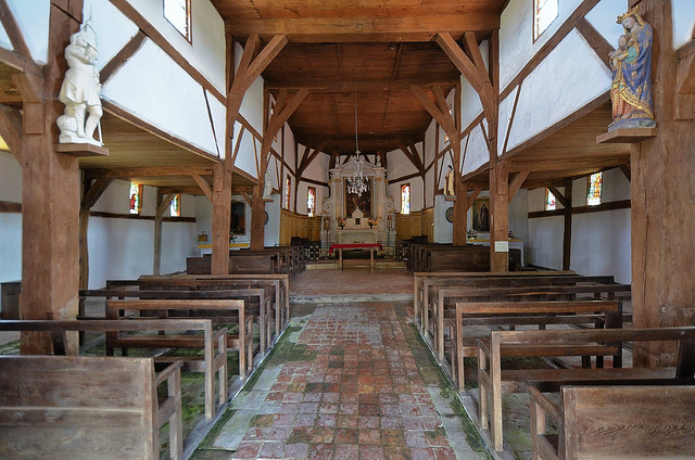 Bailly-le-Franc (Aube) - Église de l'Exaltation de la Sainte Croix (église à pans de bois)