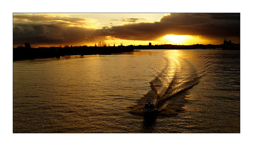 sunset sunrise sun crépuscule coucher de soleil bordeaux lac water rivière ciel bateau eau mer