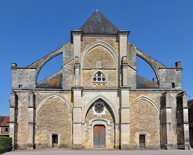 Chaource (Aube) - Eglise Saint-Jean-Baptiste
