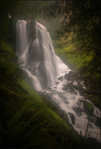 Falls Creek Falls • Middle Tier Mystery by victorvonsalza