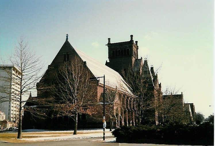 Unknown church in Harvard Yard
Is it Memorial Hall?
