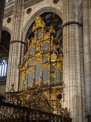 Gospel-Side Organ Right Side Aisle