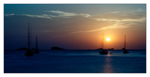 ibiza mer voyages sunset coucherdesoleil sunrise sony sonydslra850 panoramic panoramique landscape paysage nature bateau boat soleil espage isle crepuscule îles