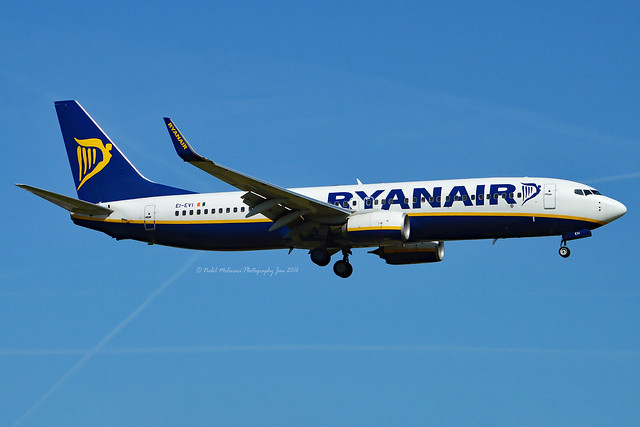 Ryanair EI-EVI Boeing 737-8AS Winglets cn/38502-3945 @ Kaagbaan EHAM / AMS 09-06-2016