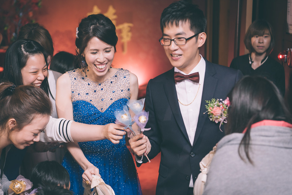 [婚禮攝影]奕安鈺雯 文定迎娶午宴@富信大飯店-最專業的團隊完成每場完美婚禮紀錄，拍的不只好更要快! #婚禮拍立得